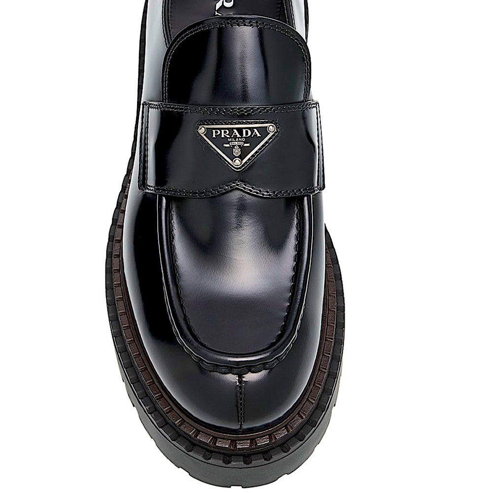 PRADA - Picture 5 of 16